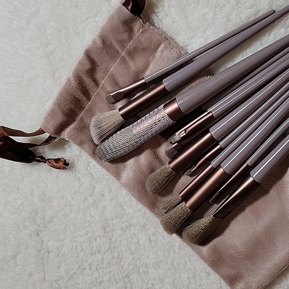 MAKE UP , BROW , BLUSH 13 PCS SET - Picture 7 of 8